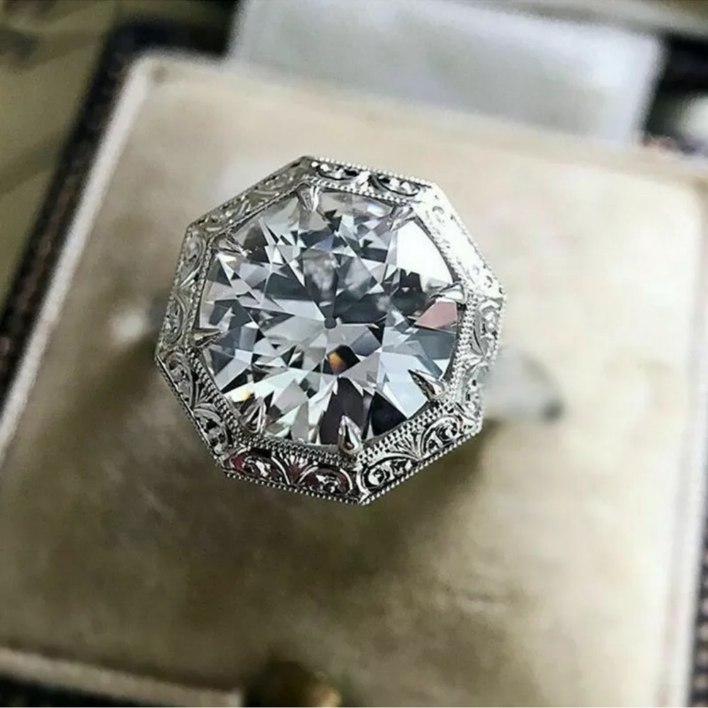 Elegant  Silver Women Rings Cubic Zirconia Anniversary Jewelry - Picture 2 of 4
